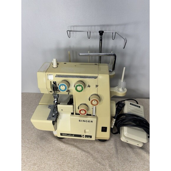 Singer Overlock Merritt Lock Model 14U46B- Sewing Machine Serger WORKS - Picture 1 of 14